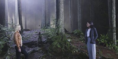 Breaking Glass posteri