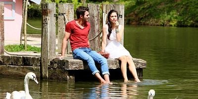 Çilek Kokusu 1.Bölüm posteri