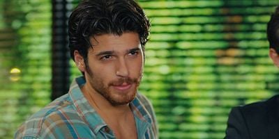 İnadına Aşk 1.Bölüm posteri