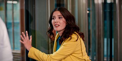 Ne Münasebet 1.Bölüm posteri