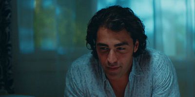 Ne Münasebet 10.Bölüm posteri