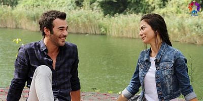 Çilek Kokusu 15.Bölüm posteri