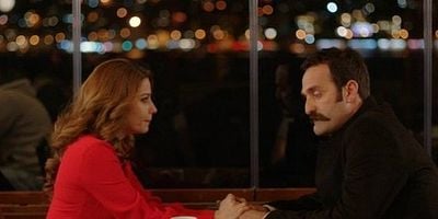 Kertenkele 44.Bölüm posteri