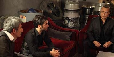 Eşkiya Dünyaya Hükümdar Olmaz 16.Bölüm posteri