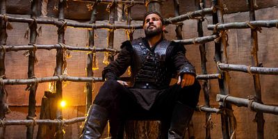 Diriliş Ertuğrul 40.Bölüm posteri