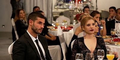 İlişki Durumu Karışık 25.Bölüm posteri