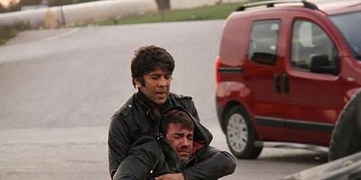 Kördüğüm 1.Bölüm posteri