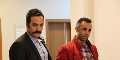 Kertenkele 53.Bölüm posteri