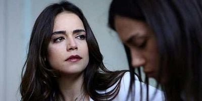 Kırgın Çiçekler 43.Bölüm posteri