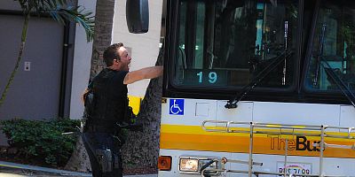 Pa'a ka 'ipuka i ka 'upena nananana posteri