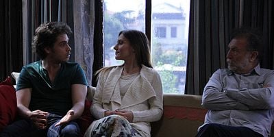 Aşk Yeniden 57.Bölüm posteri