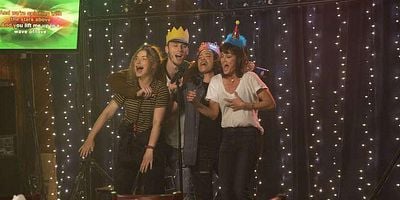 Carpet Season posteri