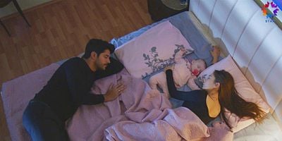 Kara Sevda 44.Bölüm posteri