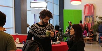 Seviyor Sevmiyor 19.Bölüm posteri