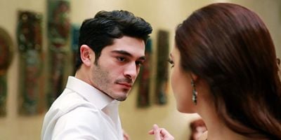 Aşk Laftan Anlamaz 23.Bölüm posteri