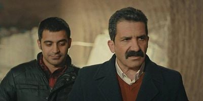 Aşk ve Mavi 15.Bölüm posteri