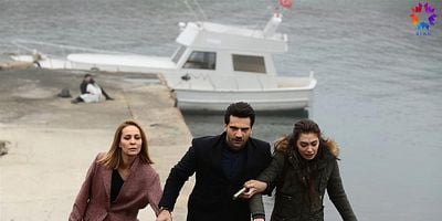 Kara Sevda 60.Bölüm posteri