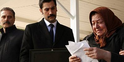 İsimsizler 1.Bölüm posteri