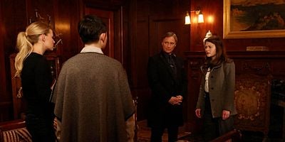 Mother's Little Helper posteri