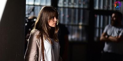 İstanbullu Gelin 18.Bölüm posteri