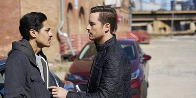 Care Under Fire posteri