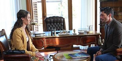 Tutsak 8.Bölüm posteri