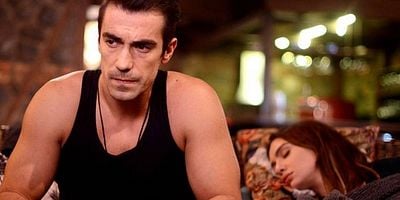 Siyah Beyaz Aşk 10.Bölüm posteri