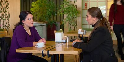 Beni Bırakma 13.Bölüm posteri