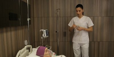 Yuvamdaki Düşman 5.Bölüm posteri