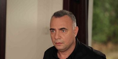 Eşkiya Dünyaya Hükümdar Olmaz 102.Bölüm posteri