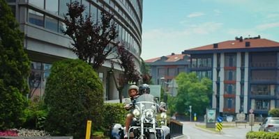 Erkenci Kuş 2.Bölüm posteri