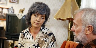 Keşke Hiç Büyümeseydik 2.Bölüm posteri