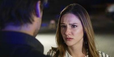 Elimi Bırakma 11.Bölüm posteri