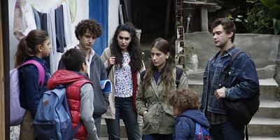 Bizim Hikaye 43.Bölüm posteri