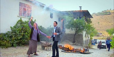 Beni Bırakma 140.Bölüm posteri