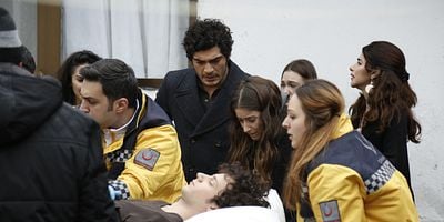 Bizim Hikaye 50.Bölüm posteri