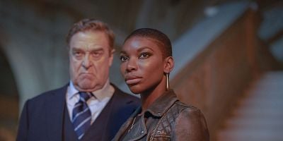 Looking At The Past posteri