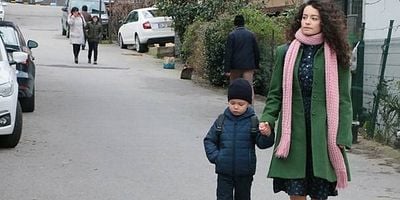 Yaralı Kuşlar 1.Bölüm posteri