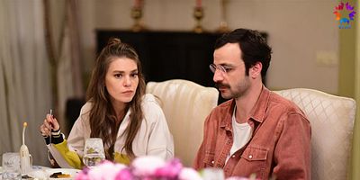 İstanbullu Gelin 79.Bölüm posteri