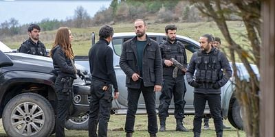 Savaşçı 70.Bölüm posteri