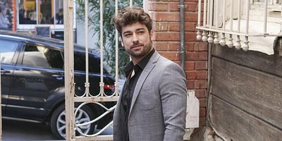 Elimi Bırakma 39.Bölüm posteri