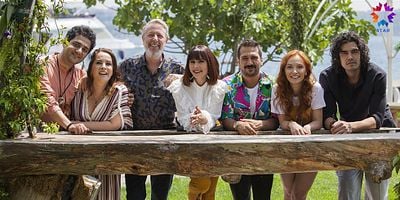 Erkenci Kuş 44.Bölüm posteri