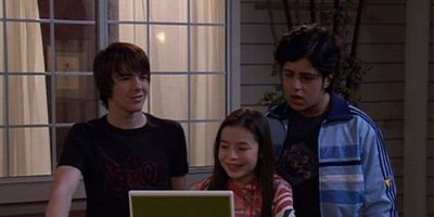 Alien Invasion posteri