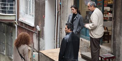 Kadın 74.Bölüm posteri