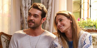 Çatı Katı Aşk 1.Bölüm posteri