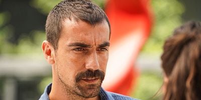 Doğduğun Ev Kaderindir 13.Bölüm posteri