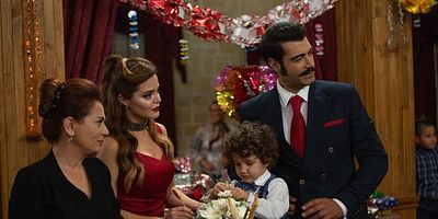 Bir Zamanlar Çukurova 92.Bölüm posteri