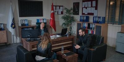 Sadakatsiz 28.Bölüm posteri