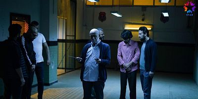 Kağıt Ev 8.Bölüm Final posteri