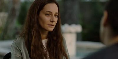 Elkızı 10.Bölüm posteri